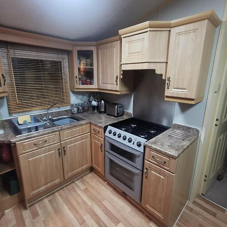 Wonderful 2 Bedroom Mobile Home Aberystwyth Exterior foto